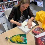 K_Dove il destino non muore_presentazioni_Ferrara_Ibs Libraccio_8 marzo 2019_autografi_5